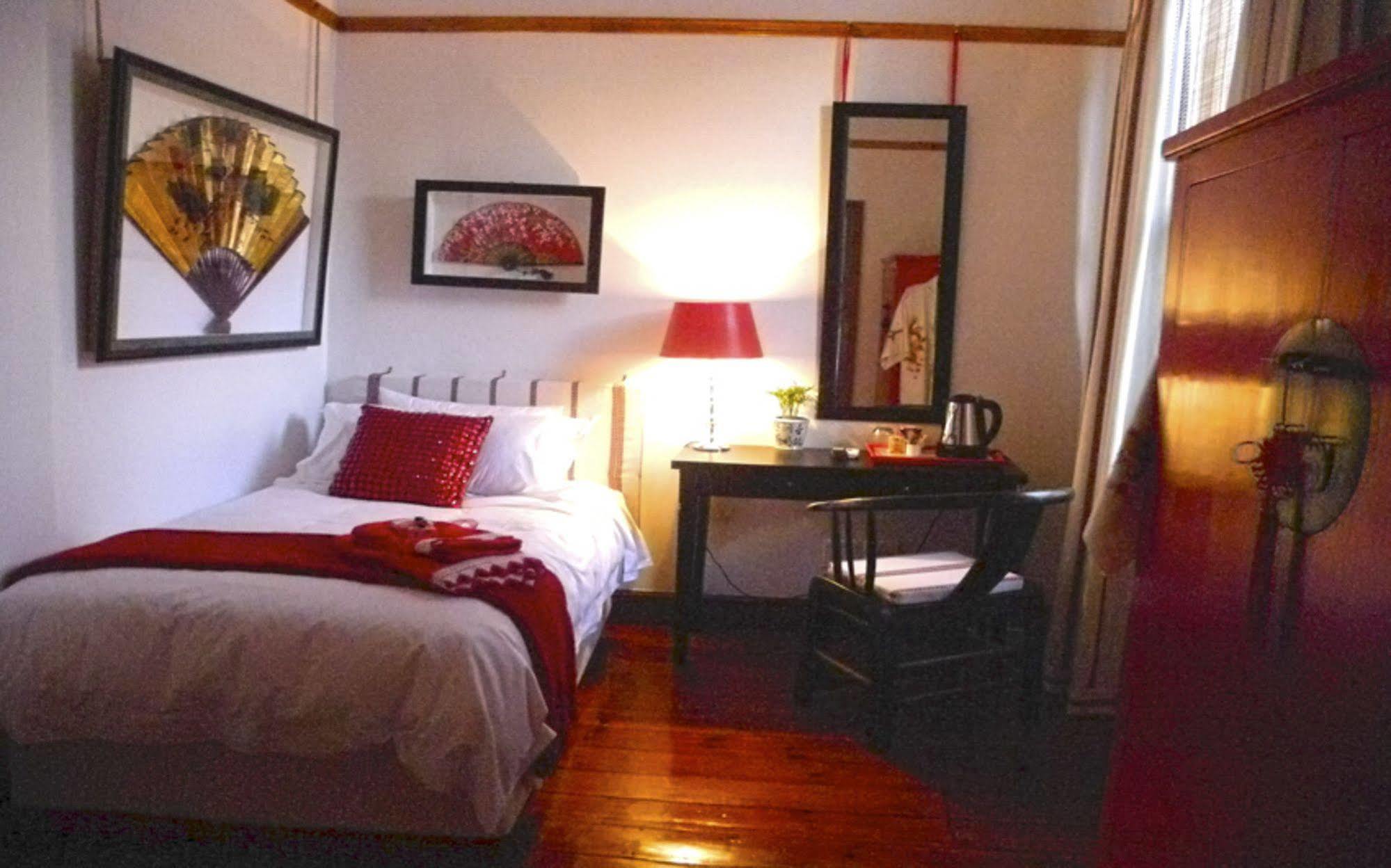 ケープタウン The Vagabond Bed & Breakfast エクステリア 写真